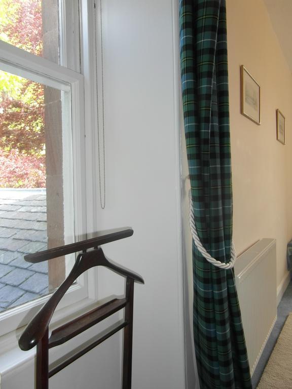 Holly Lodge Strathpeffer Exterior photo